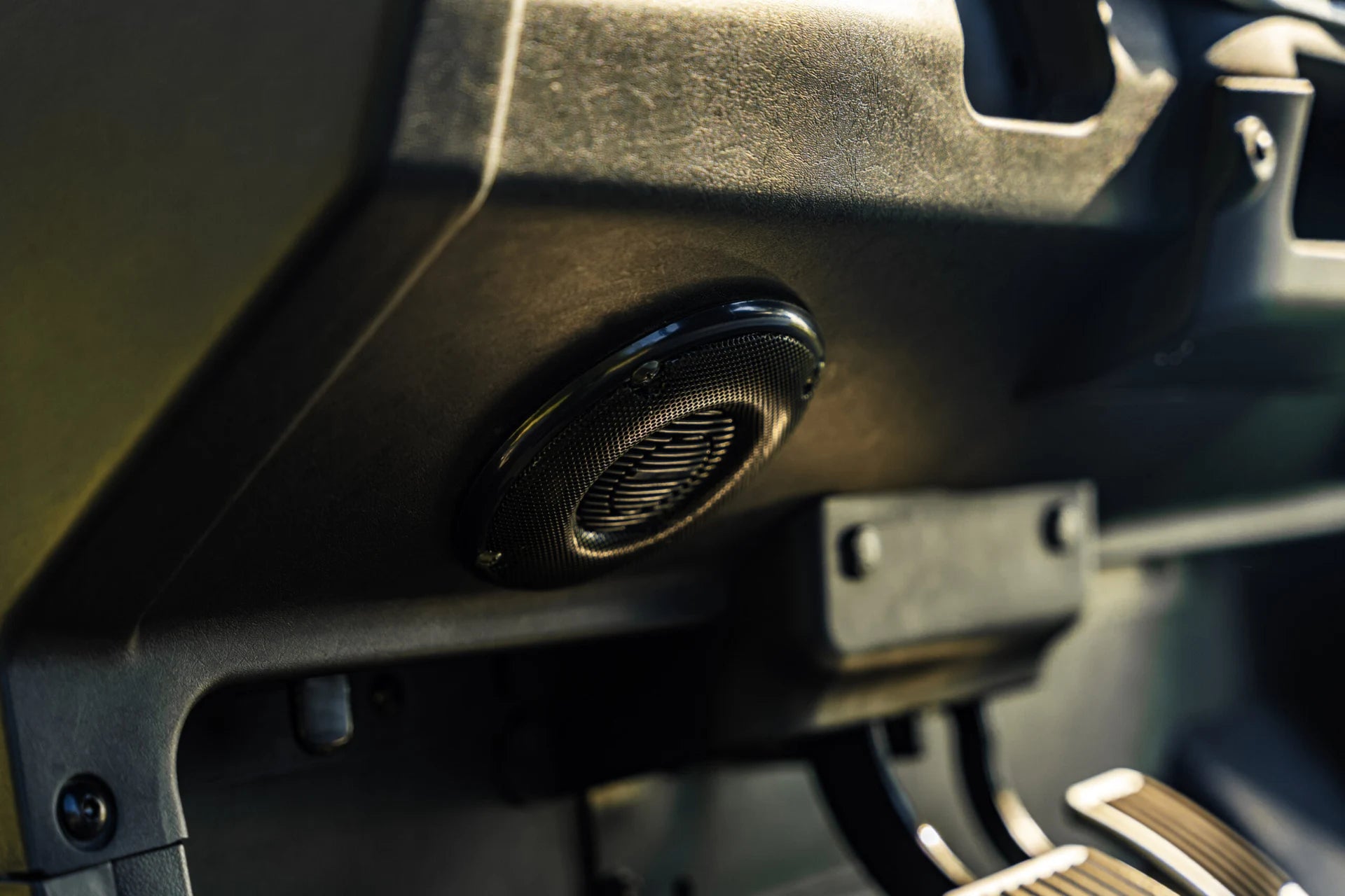 Apium A4 — Front speaker