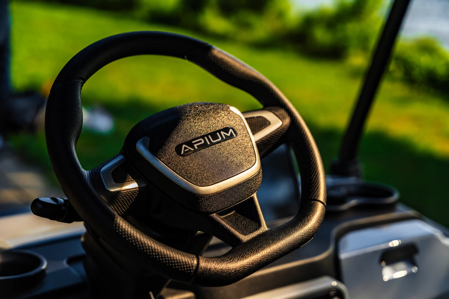 Apium A4 — APIUM steering wheel